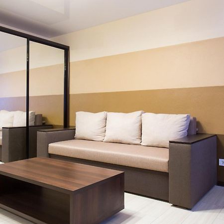 חארקיב Luxury One Bedrooms 23 August מראה חיצוני תמונה
