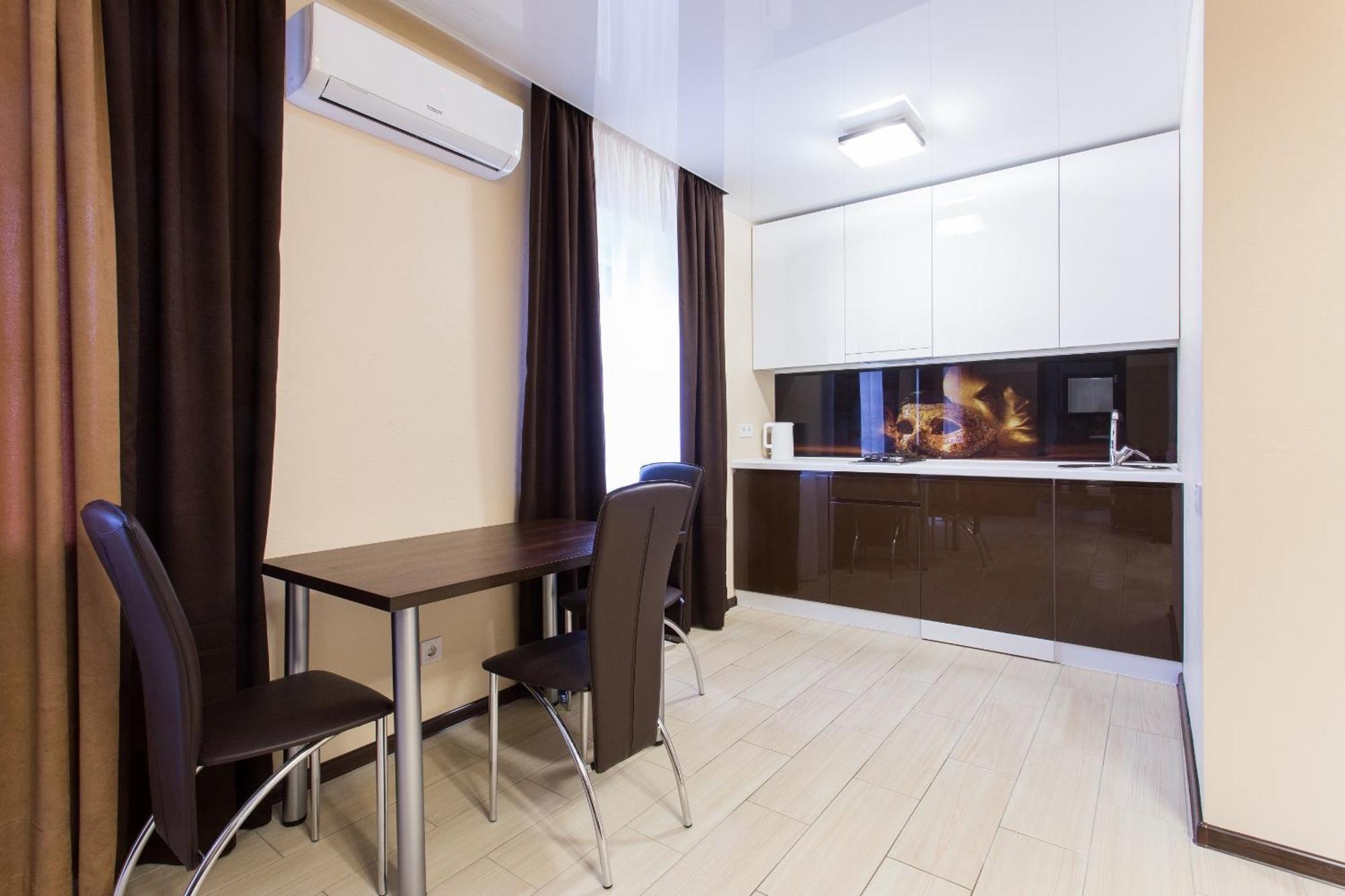 חארקיב Luxury One Bedrooms 23 August מראה חיצוני תמונה